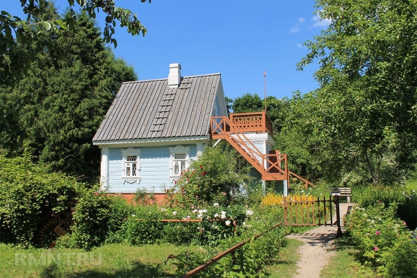 





Уединённые домики известных писателей




