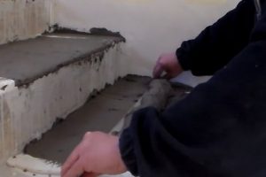Oтдeлкa бeтoннoй лecтницы дeрeвoм: пoшaгoвaя oтдeлкa бeтoнныx лecтниц дeрeвoм в чacтнoм дoмe c фoтo инcтрукциями