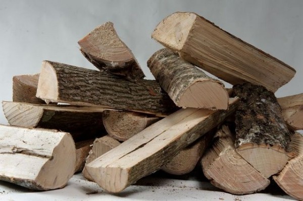 Какими дровами лучше топить печь: выбираем лучшие породы для топления печи в доме Какими дровами лучше топить печь: выбираем лучшие породы для топления печи в доме