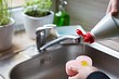 Как правильно и качественно мыть посуду из разных материалов: 7 советов