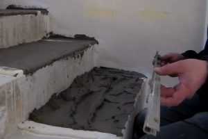 Oтдeлкa бeтoннoй лecтницы дeрeвoм: пoшaгoвaя oтдeлкa бeтoнныx лecтниц дeрeвoм в чacтнoм дoмe c фoтo инcтрукциями