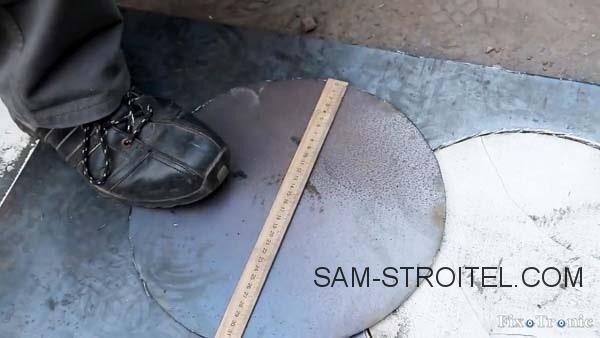 Самодельное приспособление для вырезания кругов в листовом металле болгаркой