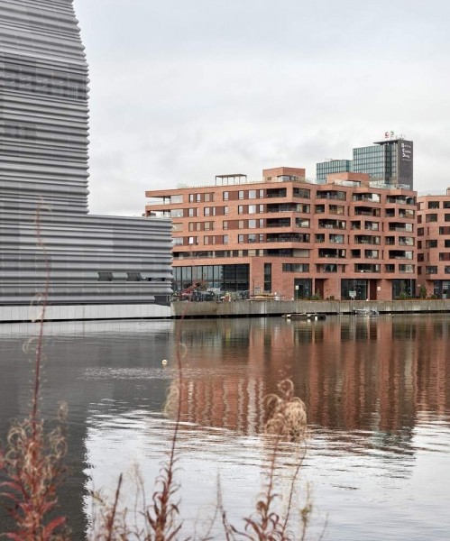 Современный жилой комплекс Munch Brygge в Осло, Норвегия Современный жилой комплекс Munch Brygge в Осло, Норвегия