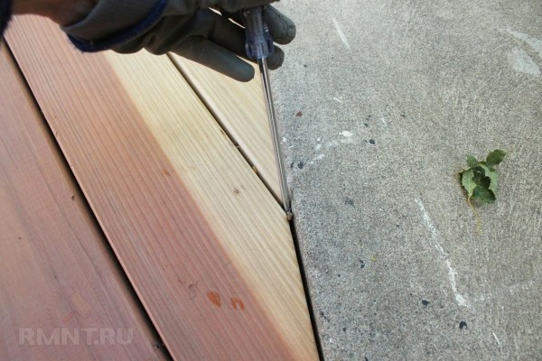 Как привести в порядок палубу и пол на террасе из древесины
Как привести в порядок палубу и пол на террасе из древесины
