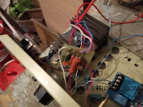 Зарядное устройство для автомобильного аккумулятора своими руками: схема, фото Зарядное устройство для автомобильного аккумулятора своими руками: схема, фото