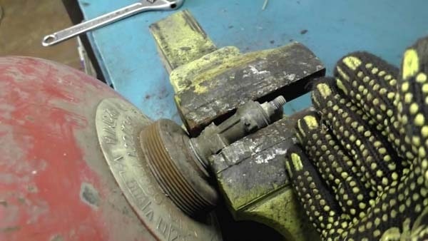 Печь из газовых баллонов сделанная своими руками