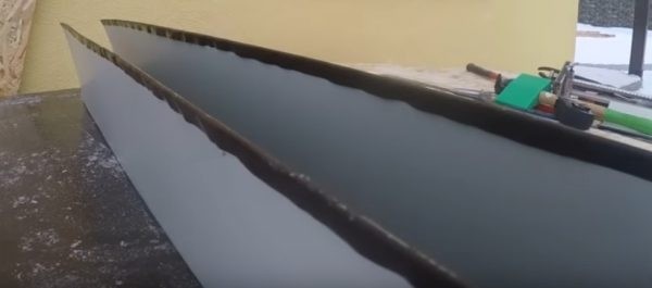 Герметизация печной трубы на крыше из профнастила &mdash; основные методы и пошаговая инструкция