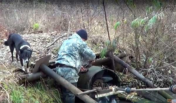 Мини ГЭС построенная на небольшой речке в лесу Мини ГЭС построенная на небольшой речке в лесу