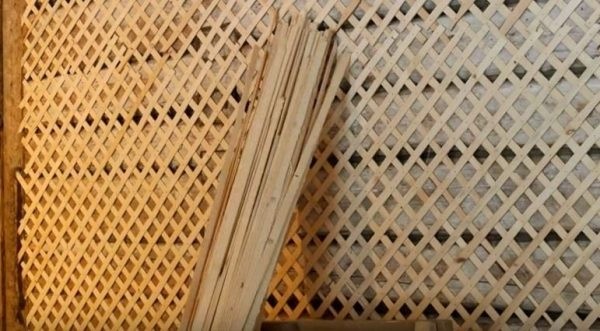 Утепление деревянного дома снаружи: каким материалом лучше всего утеплять дом Утепление деревянного дома снаружи: каким материалом лучше всего утеплять дом