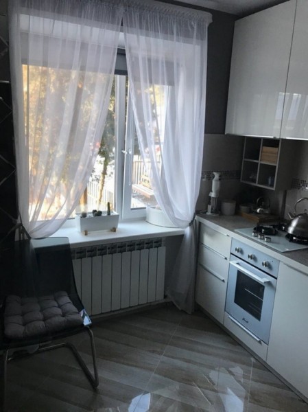 Какие шторы подойдут для маленькой кухни? Какие шторы подойдут для маленькой кухни?
