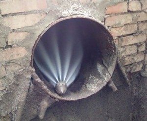 Как осуществляется промывка канализации гидродинамическим методом Как осуществляется промывка канализации гидродинамическим методом