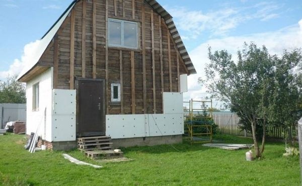 Утепление деревянного дома снаружи: каким материалом лучше всего утеплять дом Утепление деревянного дома снаружи: каким материалом лучше всего утеплять дом