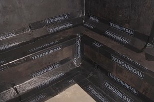 Гидроизоляция фундамента своими руками: нужно ли ее делать каждому владельцу дома