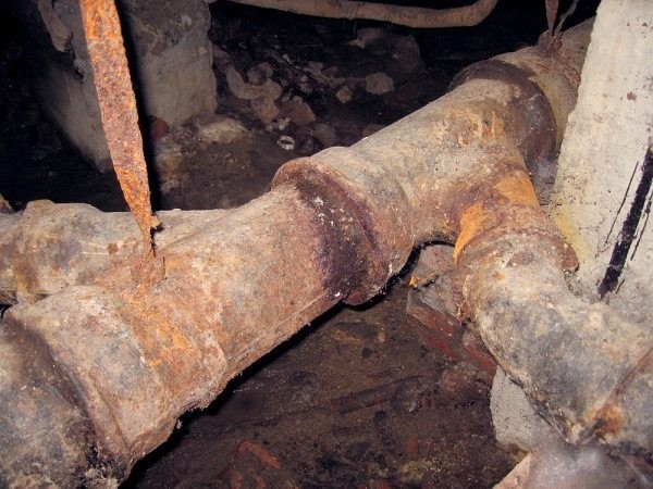 Самостоятельная замена канализационных труб в квартире: все этапы от начала до конца Самостоятельная замена канализационных труб в квартире: все этапы от начала до конца