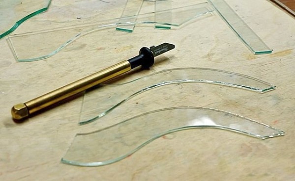 Стеклорез — какой лучше: обзор, цены и рекомендации специалистов Стеклорез — какой лучше: обзор, цены и рекомендации специалистов