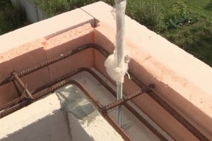 Мауэрлат на газобетон без армопояса: пошаговое инструкция по креплению с фото