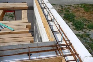 Мауэрлат на газобетон без армопояса: пошаговое инструкция по креплению с фото