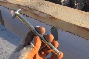 Мауэрлат на газобетон без армопояса: пошаговое инструкция по креплению с фото