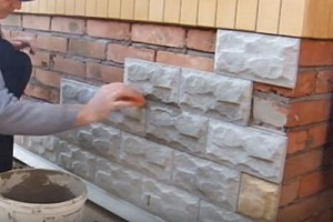 Облицовка цоколя дома искусственным камнем своими руками: пошаговая инструкция с фото