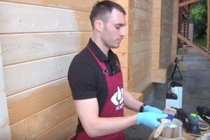 Акриловая краска для дерева для наружных работ: критерии выбора, пошаговая инструкция