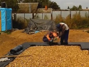 Самостоятельная гидроизоляция фундамента рулонными материалами: цена, пошаговая инструкция Самостоятельная гидроизоляция фундамента рулонными материалами: цена, пошаговая инструкция