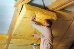 Устройство кровли из профлиста по деревянной обрешетке: технология и пошаговая инструкция