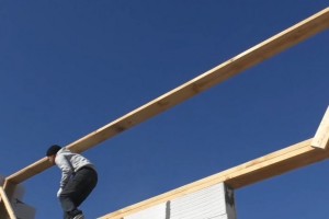 Установка стропил двухскатной крыши своими руками: пошаговая инструкция Установка стропил двухскатной крыши своими руками: пошаговая инструкция