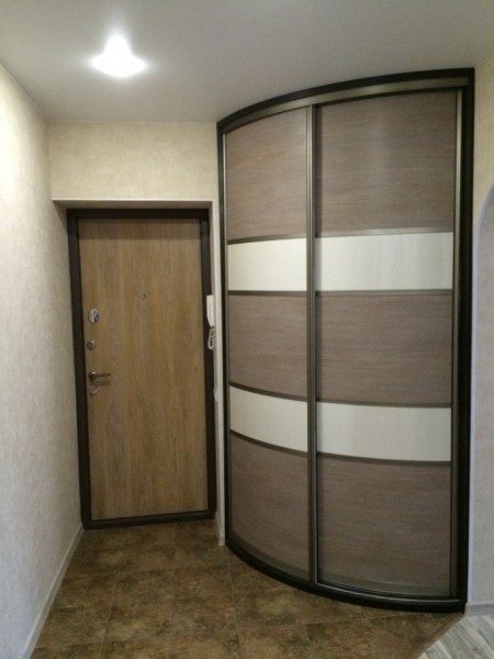 Как выбрать шкаф-купе в прихожую?