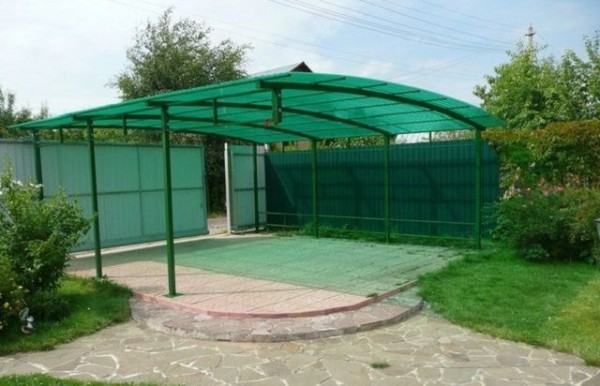 Прозрачный шифер: разновидности и инструкция по монтажу Прозрачный шифер: разновидности и инструкция по монтажу