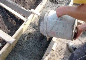 Кирпичные столбы для забора своими руками: пошаговая инструкция Кирпичные столбы для забора своими руками: пошаговая инструкция