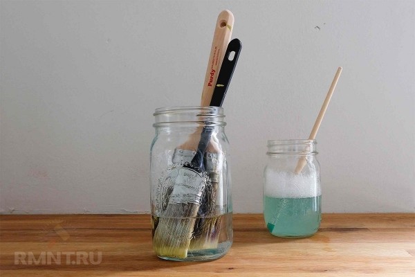 





Как вымыть малярные валики и&nbsp;кисти



