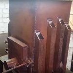 Угловая печь буржуйка в гараж