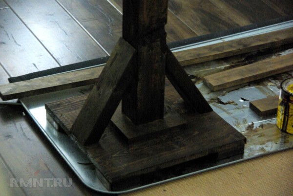 





Деревянная вешалка для одежды своими руками



