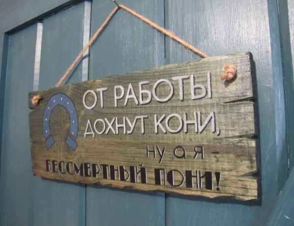 Как красиво оформить крыльцо на даче?