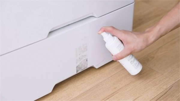 Чем оттереть клей от скотча с различных поверхностей?