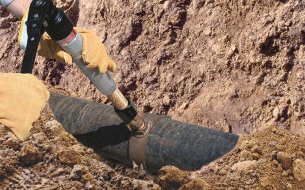 Как сделать врезку в водопровод &ndash; особенности работы