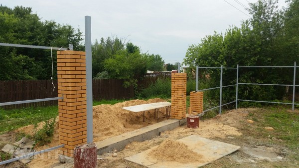 





Ответы на вопросы о&nbsp;столбах для забора



