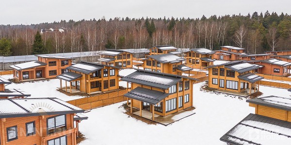 





Плюсы и&nbsp;минусы покупки готового дома в&nbsp;коттеджном посёлке



