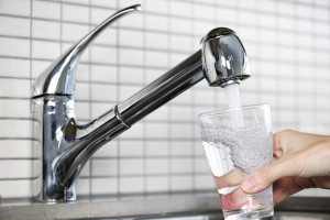 Подключение частного дома к водопроводу &ndash; нюансы оформления и проведения работ