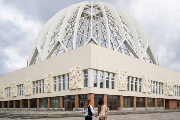 Красивые советские постройки