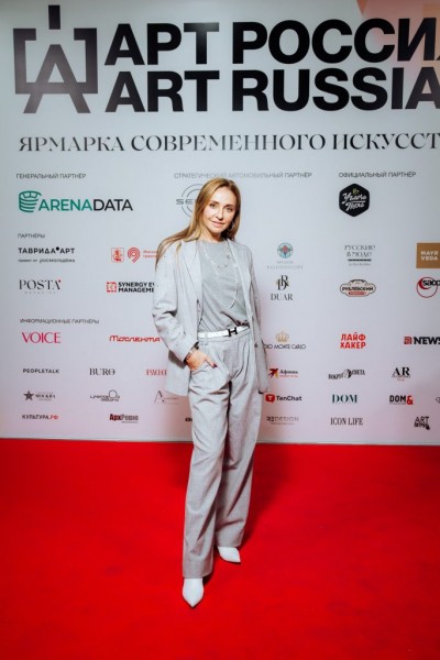 В Москве завершилась пятая, юбилейная российская ярмарка современного искусства Art Russia / «Арт Россия» 2024 В Москве завершилась пятая, юбилейная российская ярмарка современного искусства Art Russia / «Арт Россия» 2024
