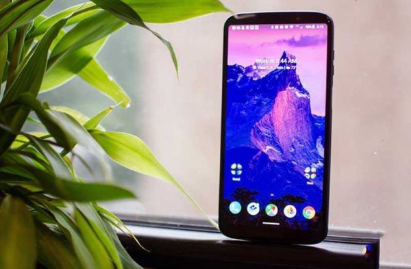 Обзор Moto Z3: надёжный и функциональный смартфон