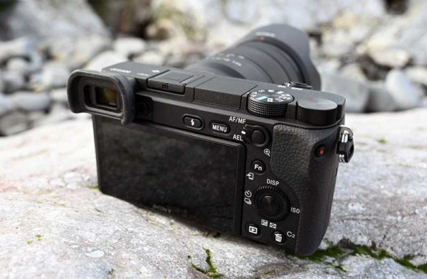 Обзор Sony A6400: беззеркальная камера с лучшим автофокусом Обзор Sony A6400: беззеркальная камера с лучшим автофокусом