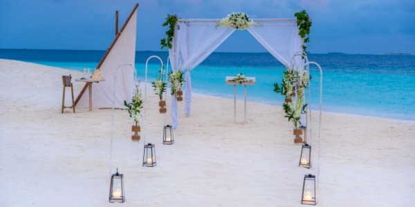 Летняя романтика на курорте Milaidhoo