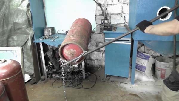 Печь из газовых баллонов сделанная своими руками