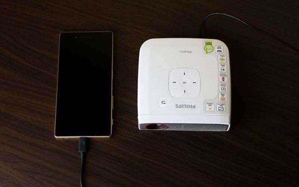 Хорош для поездки, но плох для дома. Проектор Philips PicoPix 4835 &ndash; Обзор