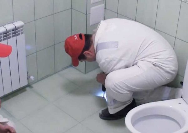 Как самостоятельно установить унитаз