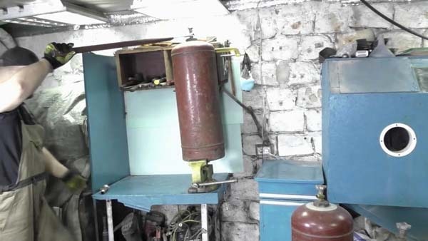 Печь из газовых баллонов сделанная своими руками