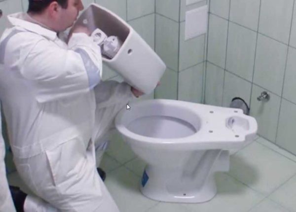 Как самостоятельно установить унитаз