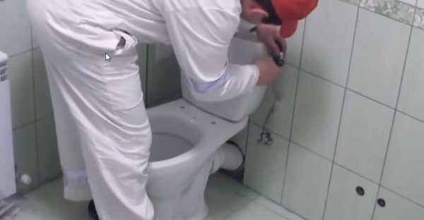 Как самостоятельно установить унитаз